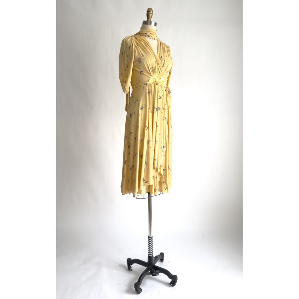 Virginie yellow floral vtg 70s‎ does 40s knee length dress - Picture 5 of 9